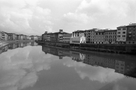 Santa Maria della Spina, Pisa, Italy, February 2007