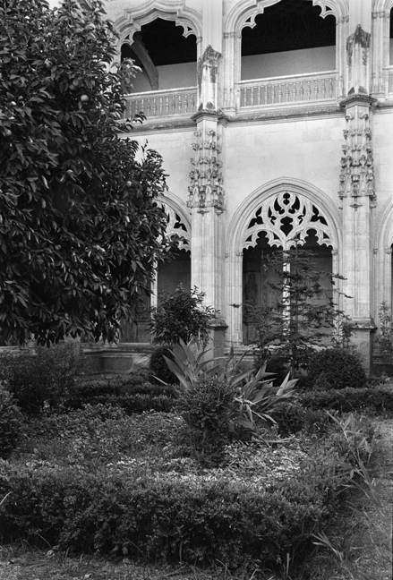 Monasterio de San Juan de los Reyes, Toledo, Spain, January 2005