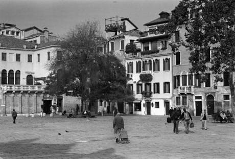 Campo S. Giacomo dell 'Orio, Venice, Italy, November 2005