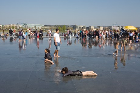 Le miroir d'eau, Place de la Bourse, Bordeaux, France, April 2010