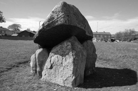 Dolmen, cromlech, Portal Tomb
