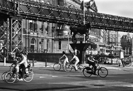 Rokin Langebrugsteeg, Amsterdam, Netherlands, September 2003