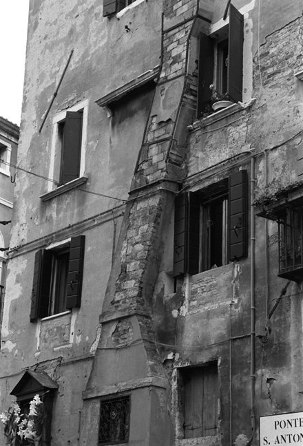 Ponte Sant Antonio, Venice, Italy, November 2005