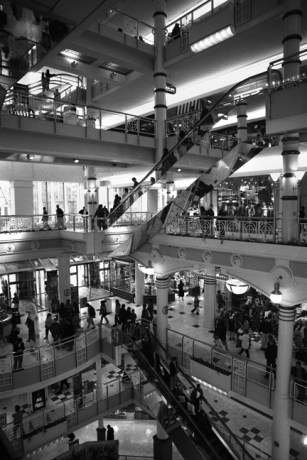 Heralds Square, Manhattan, New York, America, April 1995