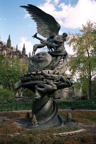 Peace Fountain, John The Divine, Harlem, New York, America, November 1997