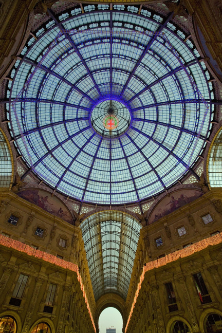 Galleria Vittorio Emanuele II, Milan, Italy, December 2010