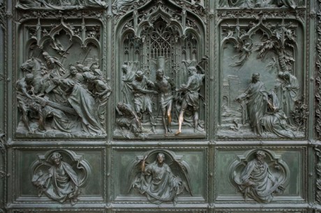 Duomo, Santa Maria Nascente, Milan, Italy, January 2011