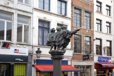 Rue au Beurre, Brussels, Belgium, April 2011