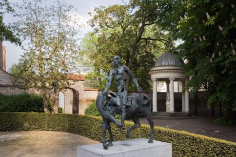 Ruiters van de Apocalypse, Arentshof, Bruges, Belgium, April 2011