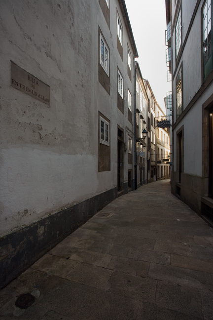 Rúa do Entremurallas, Santiago, Spain, July 2013