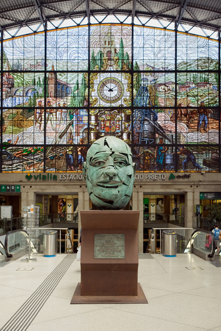 Estación de Santander, Bilbao, Spain, July 2013