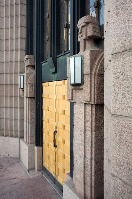 Helsingin päärautatieasema, Helsinki, Finland, July 2015