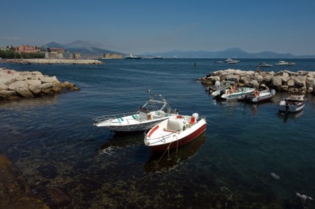 Via Francesco Caracciolo, Naples, Italy, July 2017 © Tom O'Connor 2017