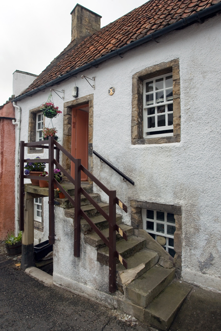 Tanhouse Brae, Culross, Dunfermline, Scotland, July 2019 © Tom O'Connor 2019