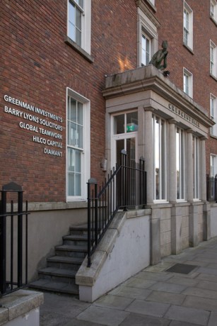 Mount Street Crescent, Dublin, Ireland, November 2019 © Tom O'Connor 2019