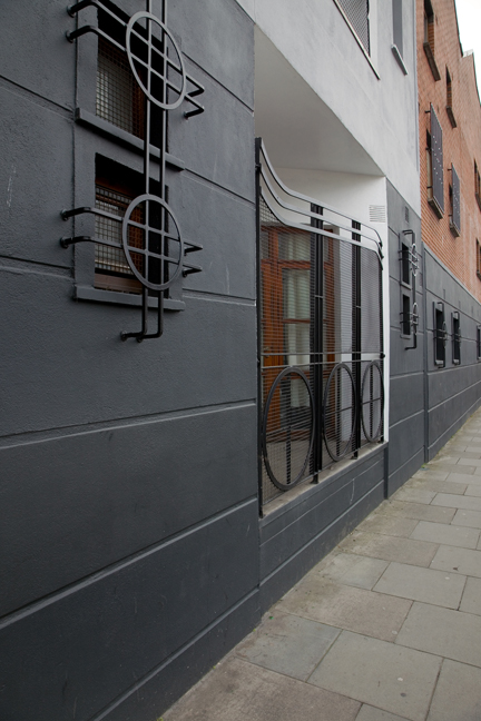 Erne Street Lower, Dublin, Ireland, November 2019 © Tom O'Connor 2019