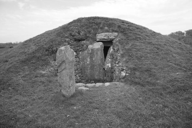 Bryn Celli Ddu Passage Tomb, Llanddaniel Fab, Wales, 2022