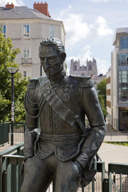 Rue des 2 Ponts, Nantes, France, 2023