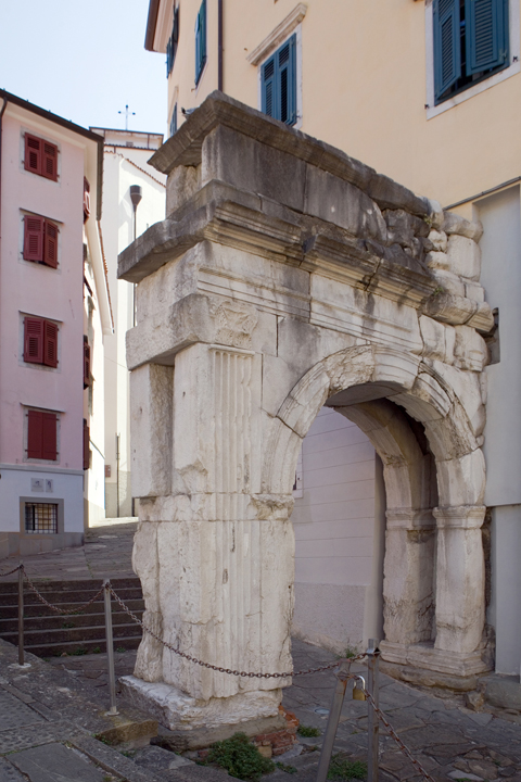 Arco di Riccardo, Trieste, Italy, 2024