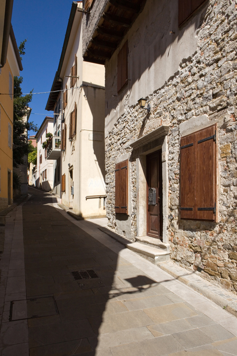 Calle Giuseppe Verdi, Muggia, Trieste, Italy, 2024