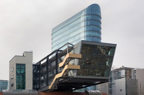 Wolkenbügel, Medienhafen, Düsseldorf, Germany, February 2025