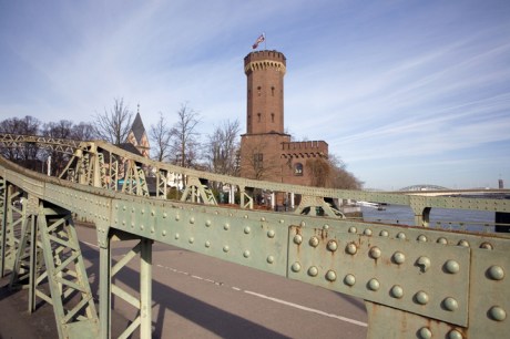 Drehbrücke im Rheinauhafen, Cologne, Germany, February 2025
