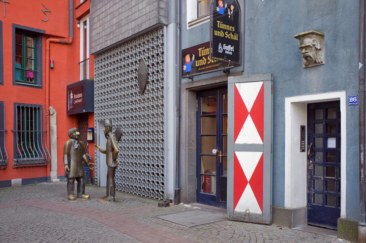 Tünnes und Schäl, Lintgasse, Cologne, Germany, February 2025