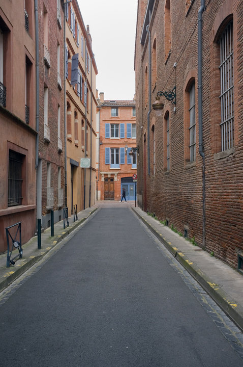 Rue De Périgord, Toulouse, France, April 2025