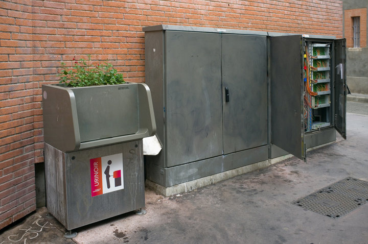 Rue de la Bastide, Toulouse, France, April 2025