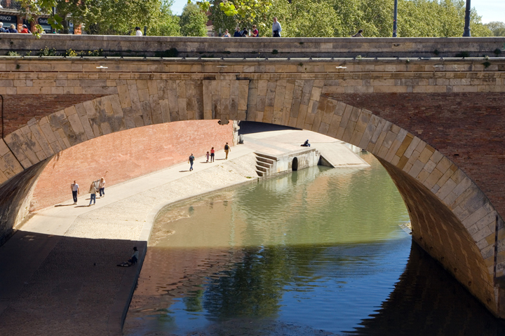 Pont Neuf, Toulouse, France, April 2025