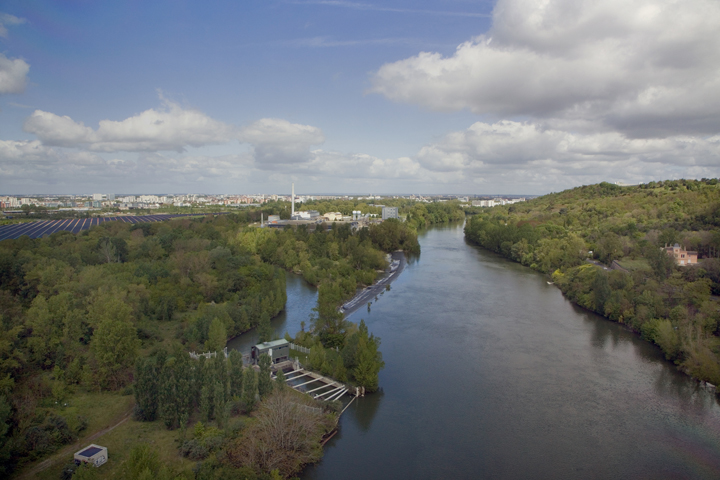from the Téléo 3S Ropeway, Toulouse, France, April 2025