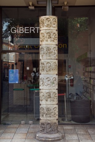 Rue des Lois, Toulouse, France, April 2025