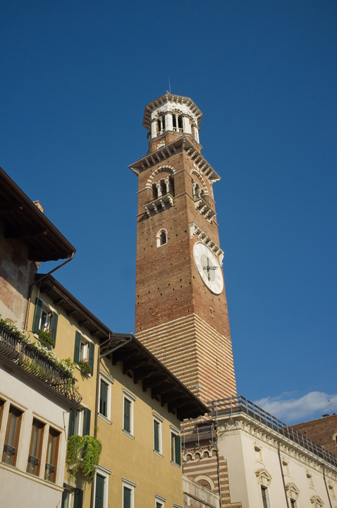 Cortile Mercato Vecchio, Verona, Italy, July 2025