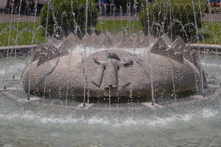 Fontana di Piazza Bra, Verona, Italy, July 2025