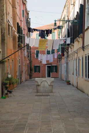 Corte de le Colone, Venice, Italy, July 2025