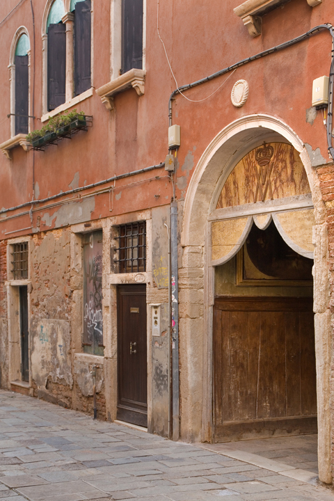 Sotoportego de la Corte Nova, Venice, Italy, July 2025
