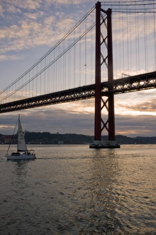 from the Tejo, Lisbon, Portugal, December 2025
