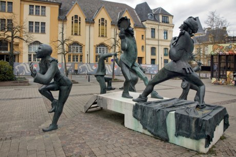 Saltimbanques, Place du Théâtre, Luxembourg, March 2026